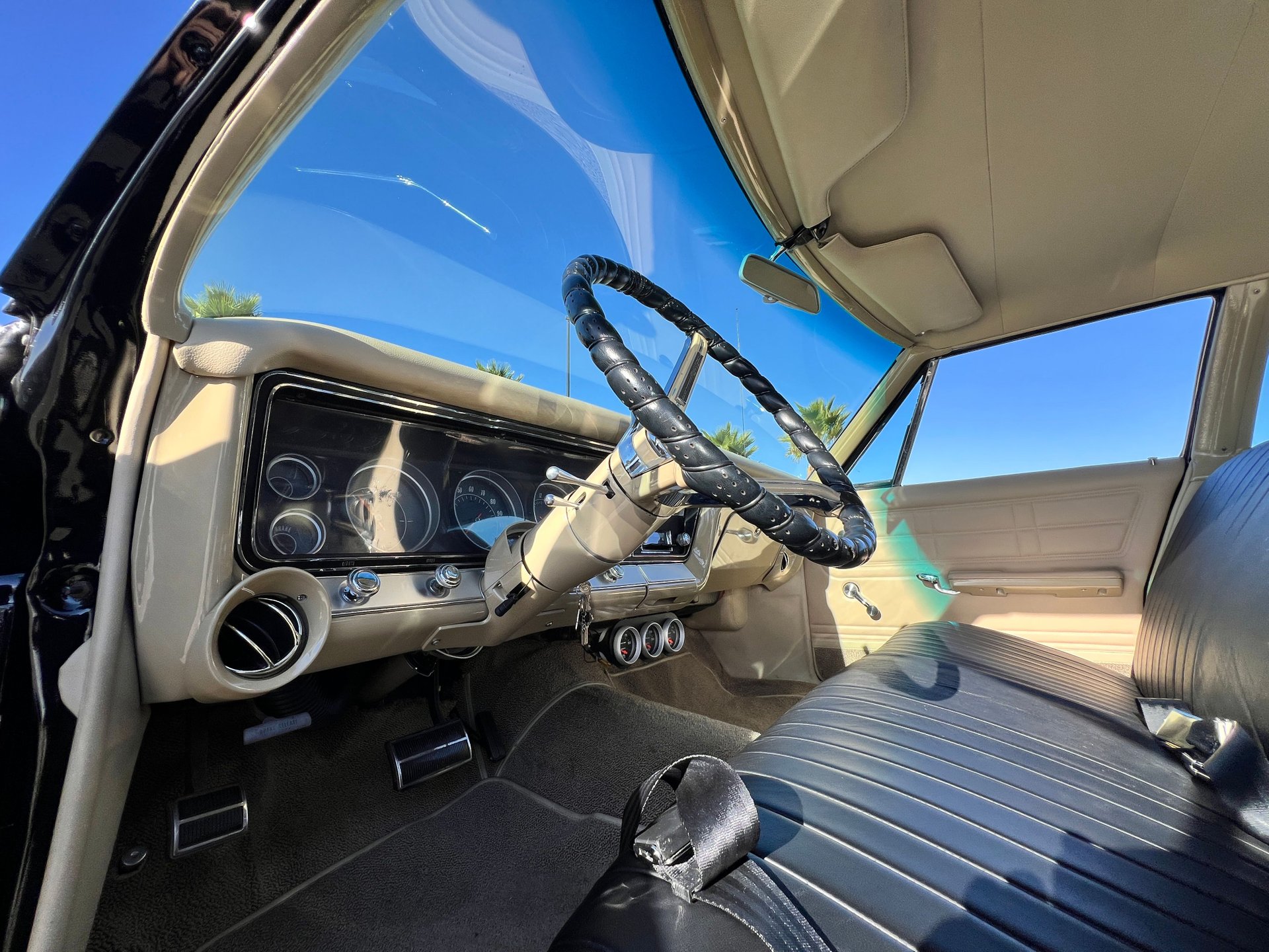 1967 CHEVROLET IMPALA - Image 9